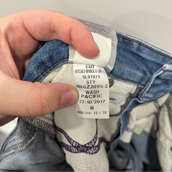 NYDJ Boyfriend Jeans Embroidered Size 8 - Picture 14 of 15